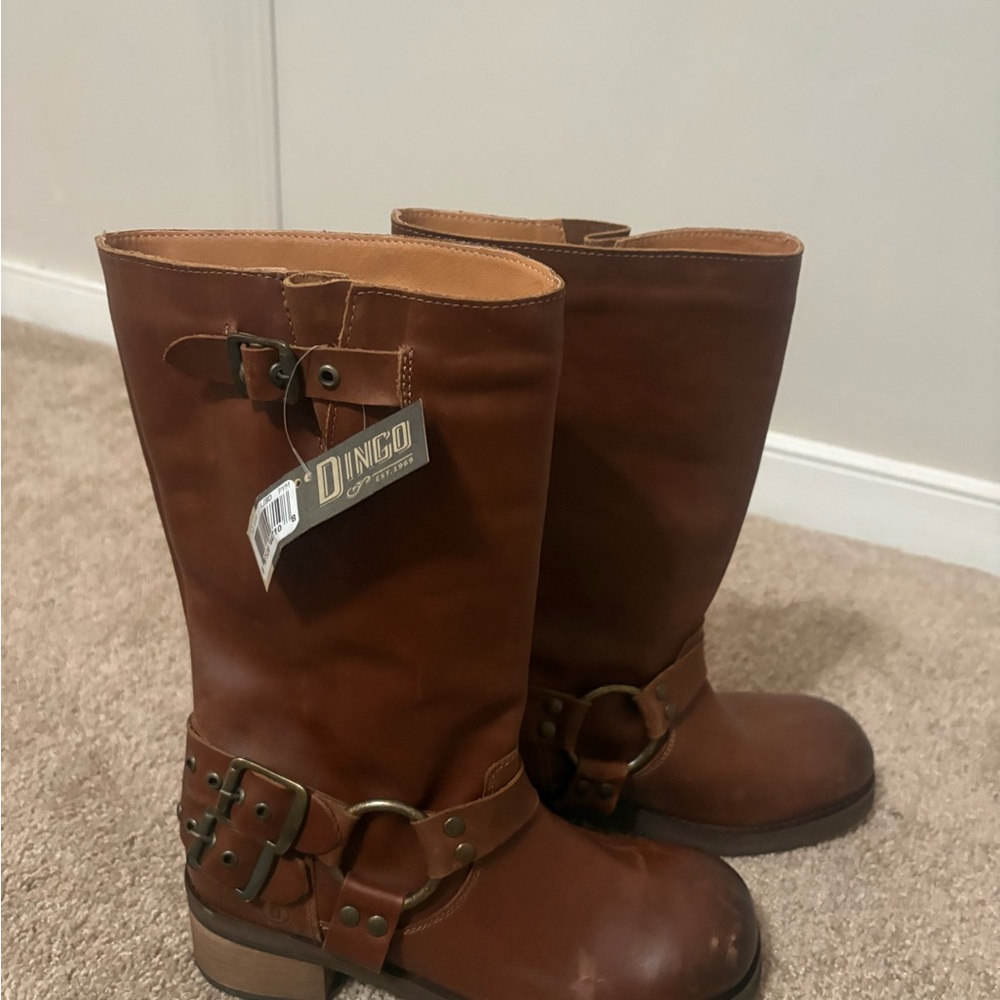 Dingo Tan Leather Upper
